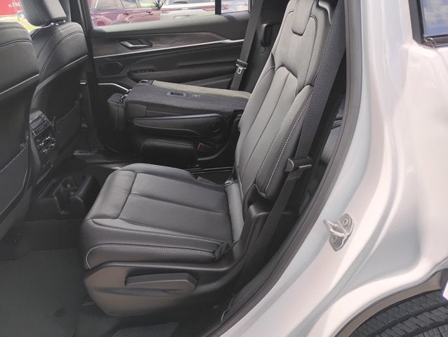 2026 Jeep Grand Cherokee GRAND CHEROKEE L LIMITED RESERVE 4X4