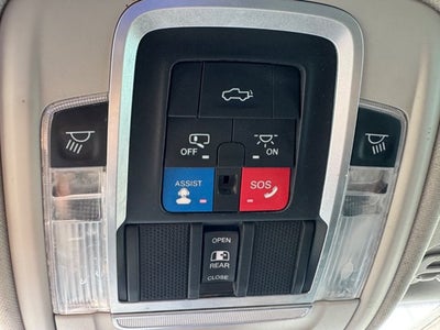 2022 RAM 1500 Laramie Crew Cab 4x4 5'7' Box
