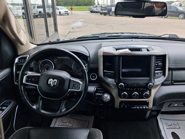 2020 RAM 1500 Laramie Crew Cab 4x4 5'7' Box