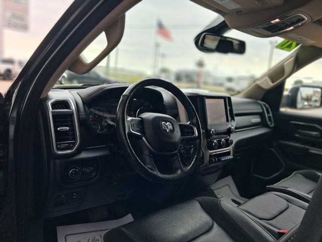 2020 RAM 1500 Laramie Crew Cab 4x4 5'7' Box