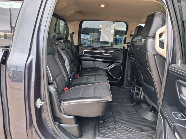 2020 RAM 1500 Laramie Crew Cab 4x4 5'7' Box