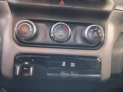 2022 RAM 2500 Tradesman Regular Cab 4x4 8' Box