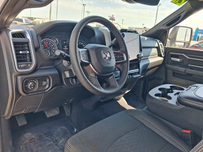 2025 RAM 2500 Big Horn Crew Cab 4x4 6'4' Box